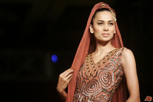 Bollywood Fashion – India’s Haute Couture